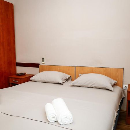 Apartments Djukic Τίβατ Εξωτερικό φωτογραφία