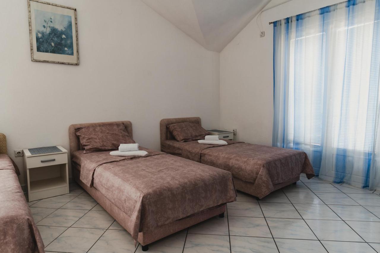 Apartments Djukic Τίβατ Εξωτερικό φωτογραφία