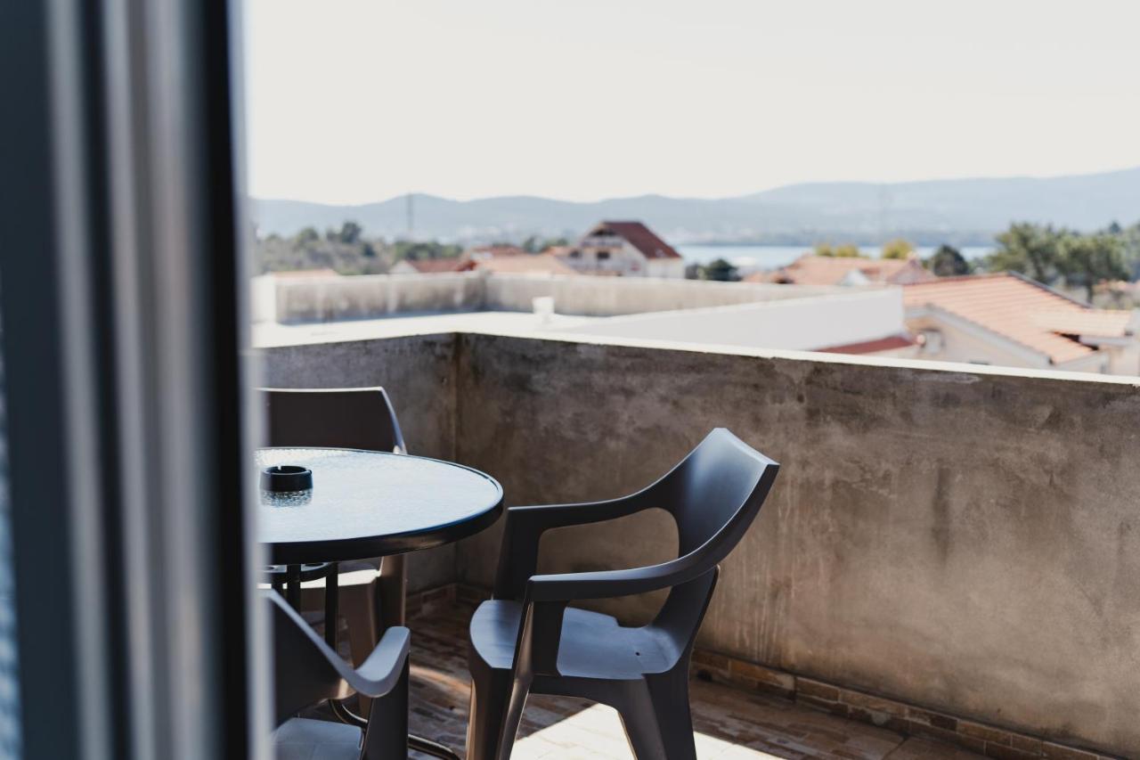 Apartments Djukic Τίβατ Εξωτερικό φωτογραφία