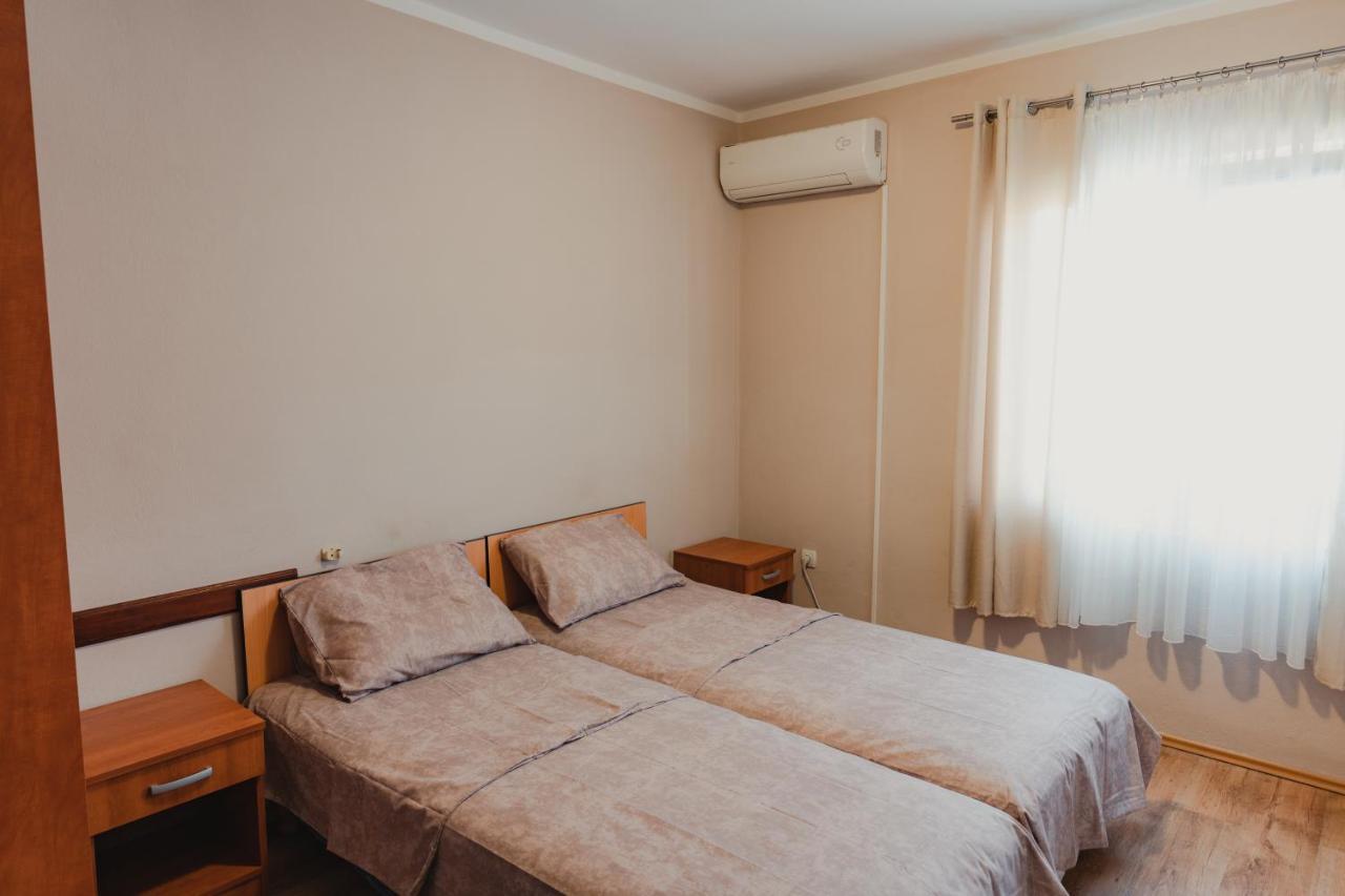 Apartments Djukic Τίβατ Εξωτερικό φωτογραφία