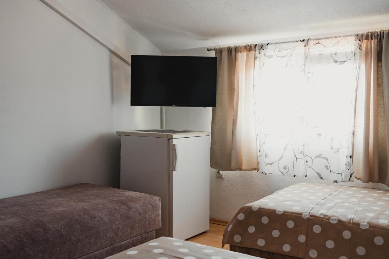 Apartments Djukic Τίβατ Εξωτερικό φωτογραφία