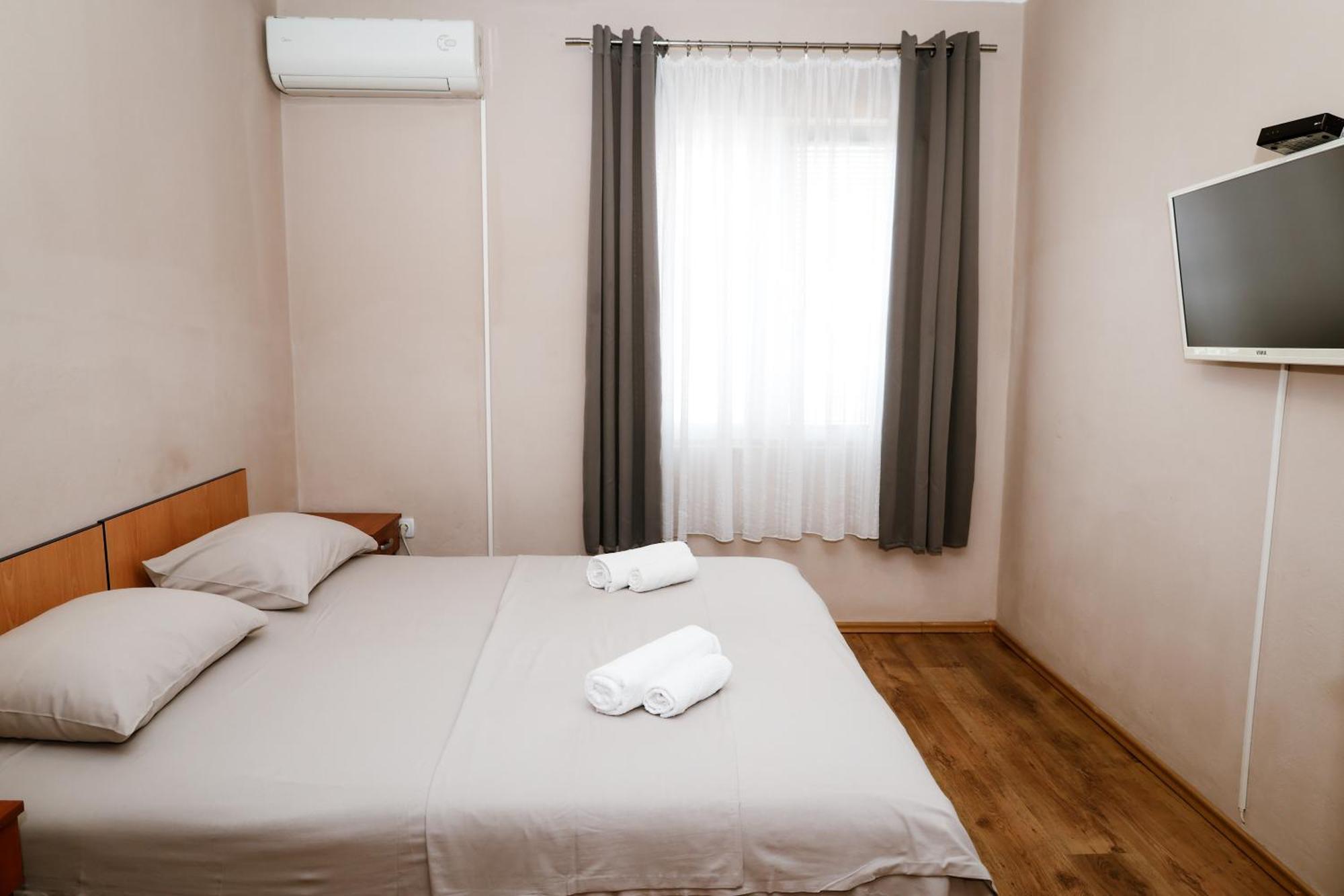 Apartments Djukic Τίβατ Εξωτερικό φωτογραφία