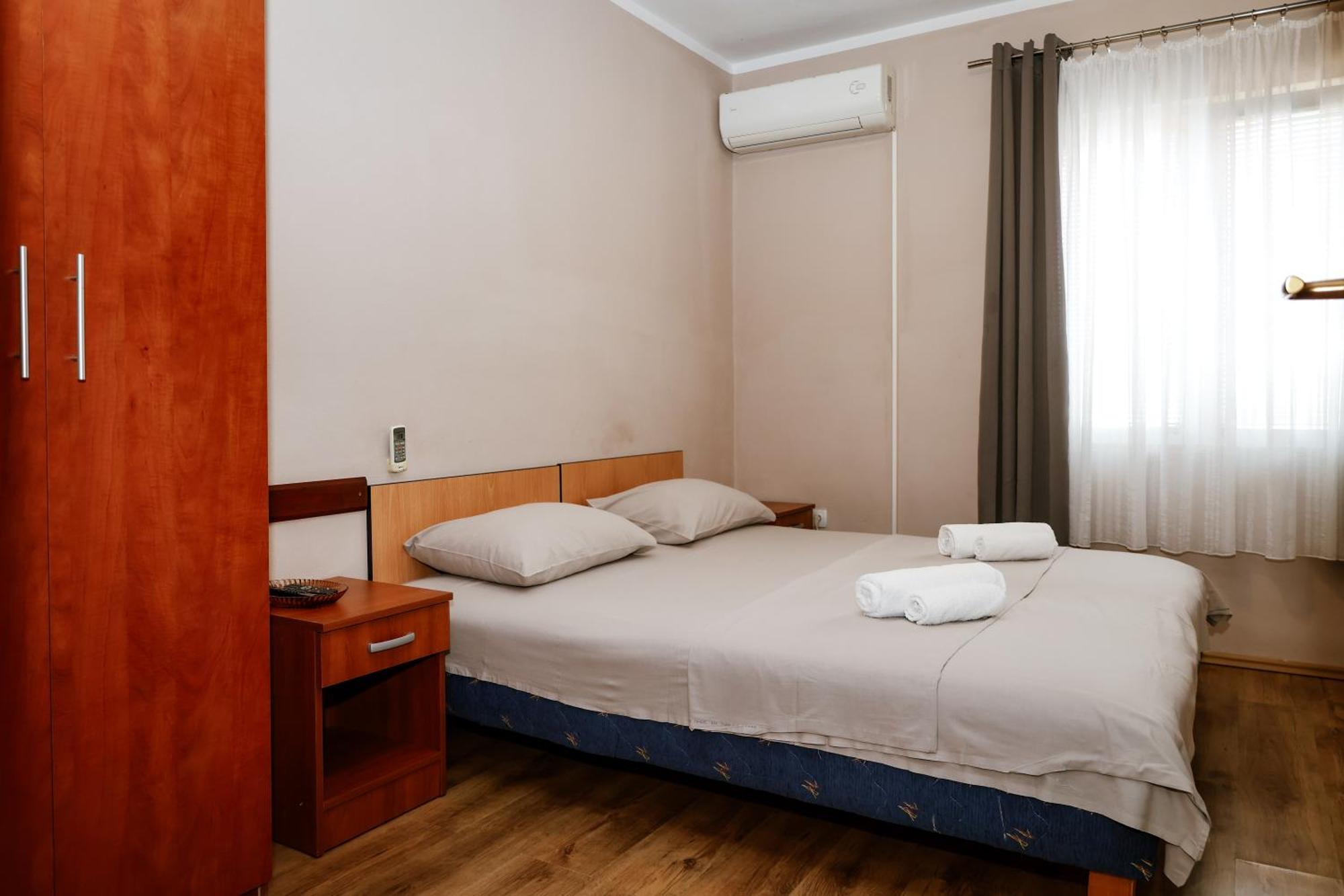 Apartments Djukic Τίβατ Εξωτερικό φωτογραφία