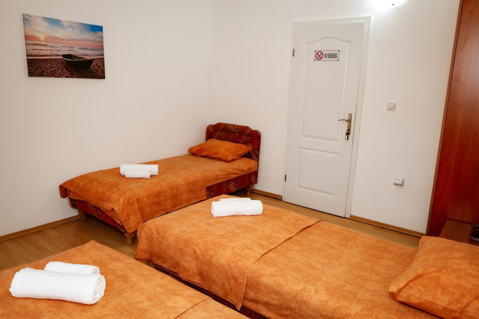 Apartments Djukic Τίβατ Εξωτερικό φωτογραφία
