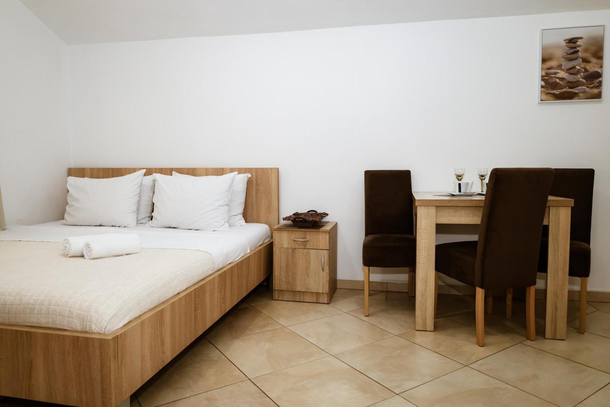 Apartments Djukic Τίβατ Εξωτερικό φωτογραφία