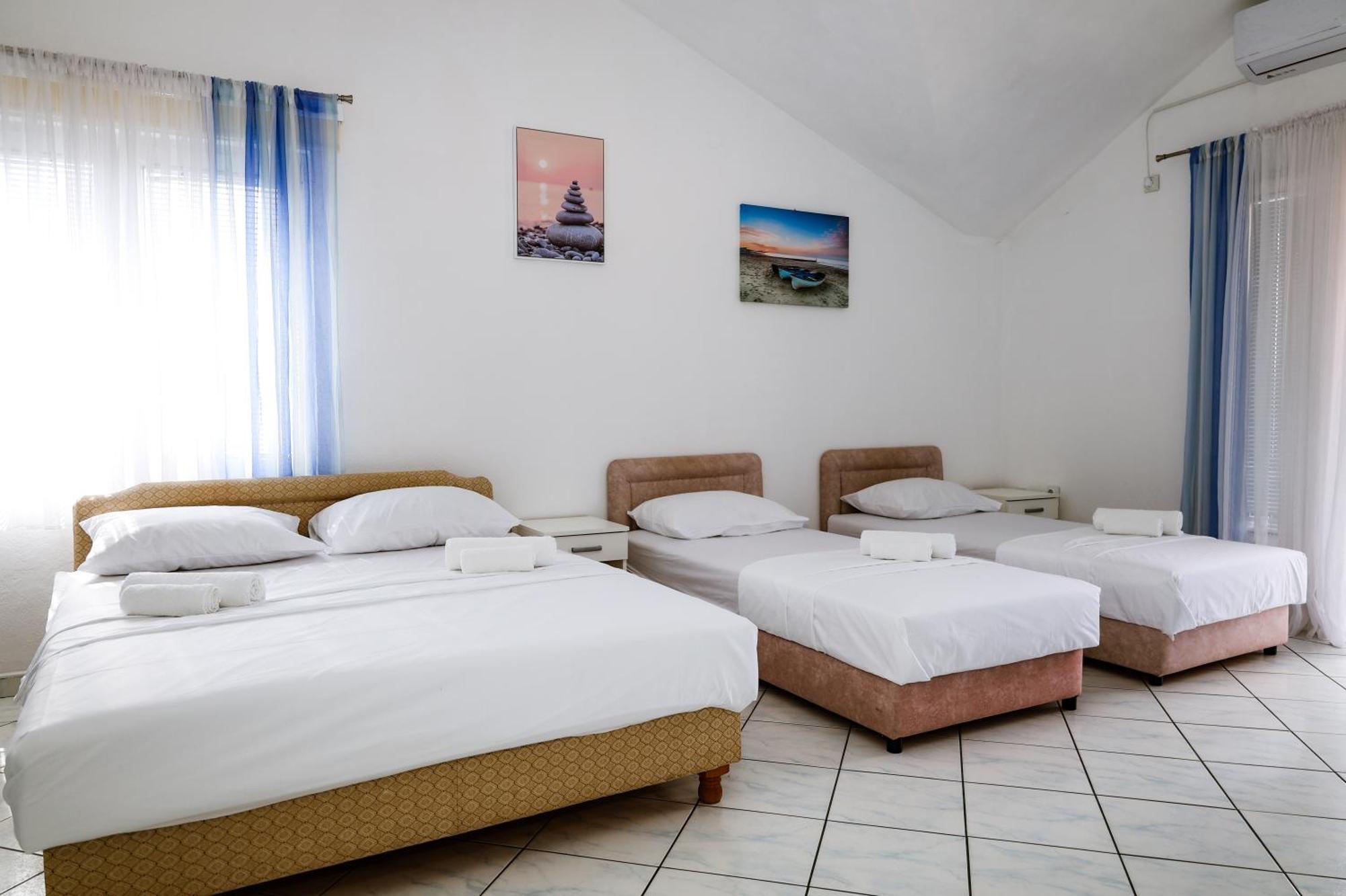 Apartments Djukic Τίβατ Εξωτερικό φωτογραφία