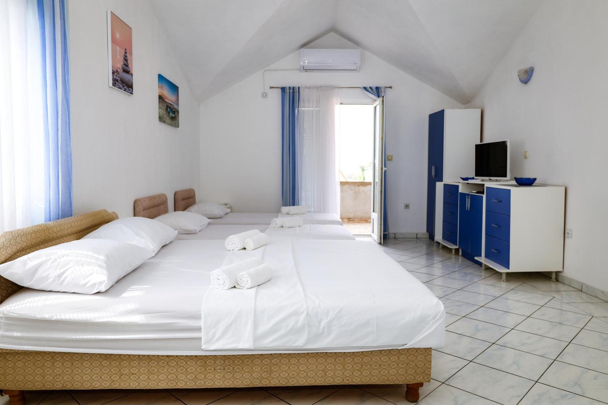 Apartments Djukic Τίβατ Εξωτερικό φωτογραφία